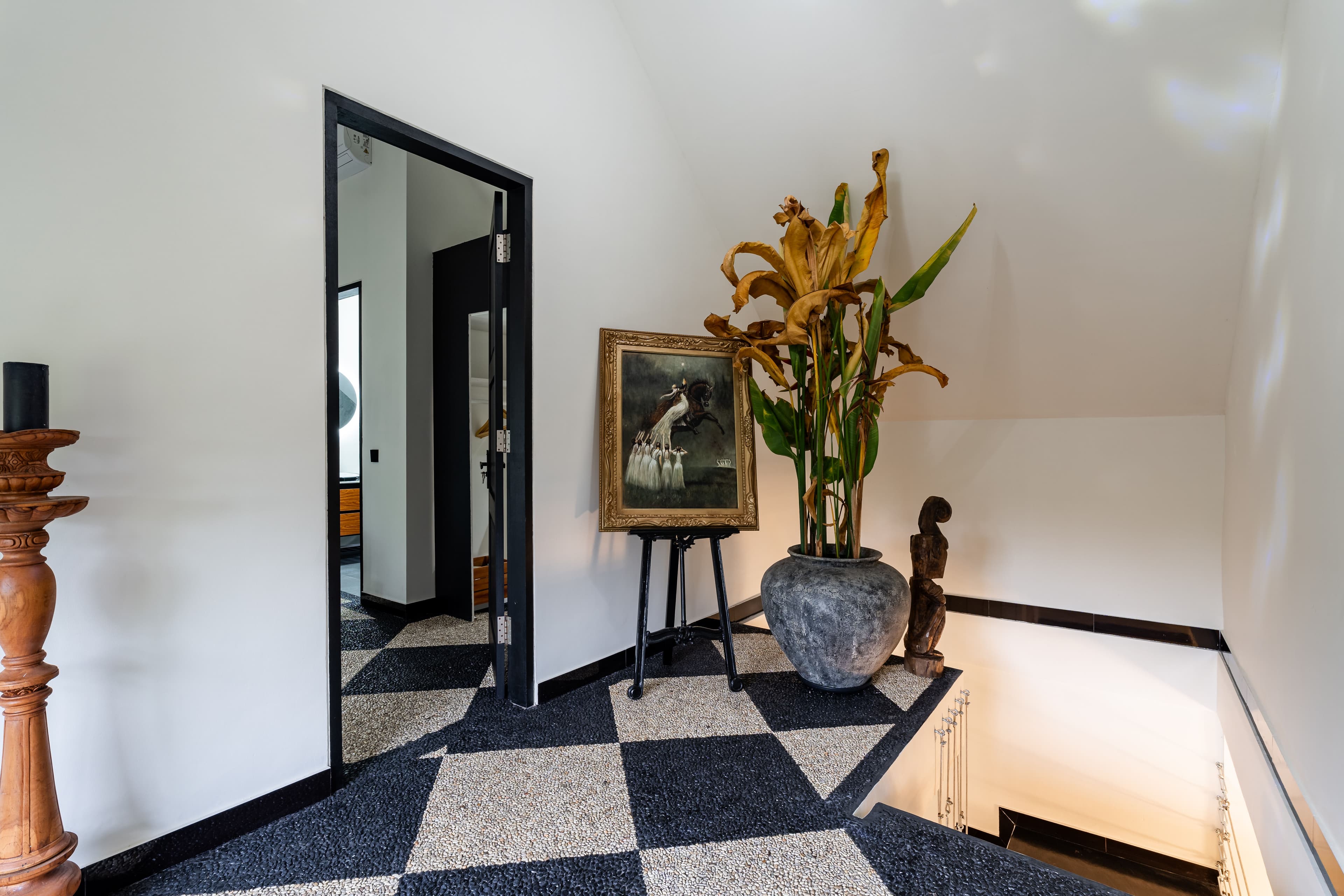 Gallery image 19